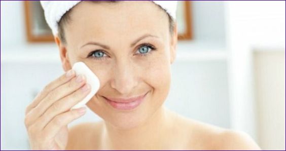 Wie man das Gesicht zu Hause und bei der Kosmetikerin verjüngt: 10 wirksame Methoden